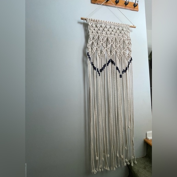 Large Urban Outfitters Tapestry - Picture 2 of 3